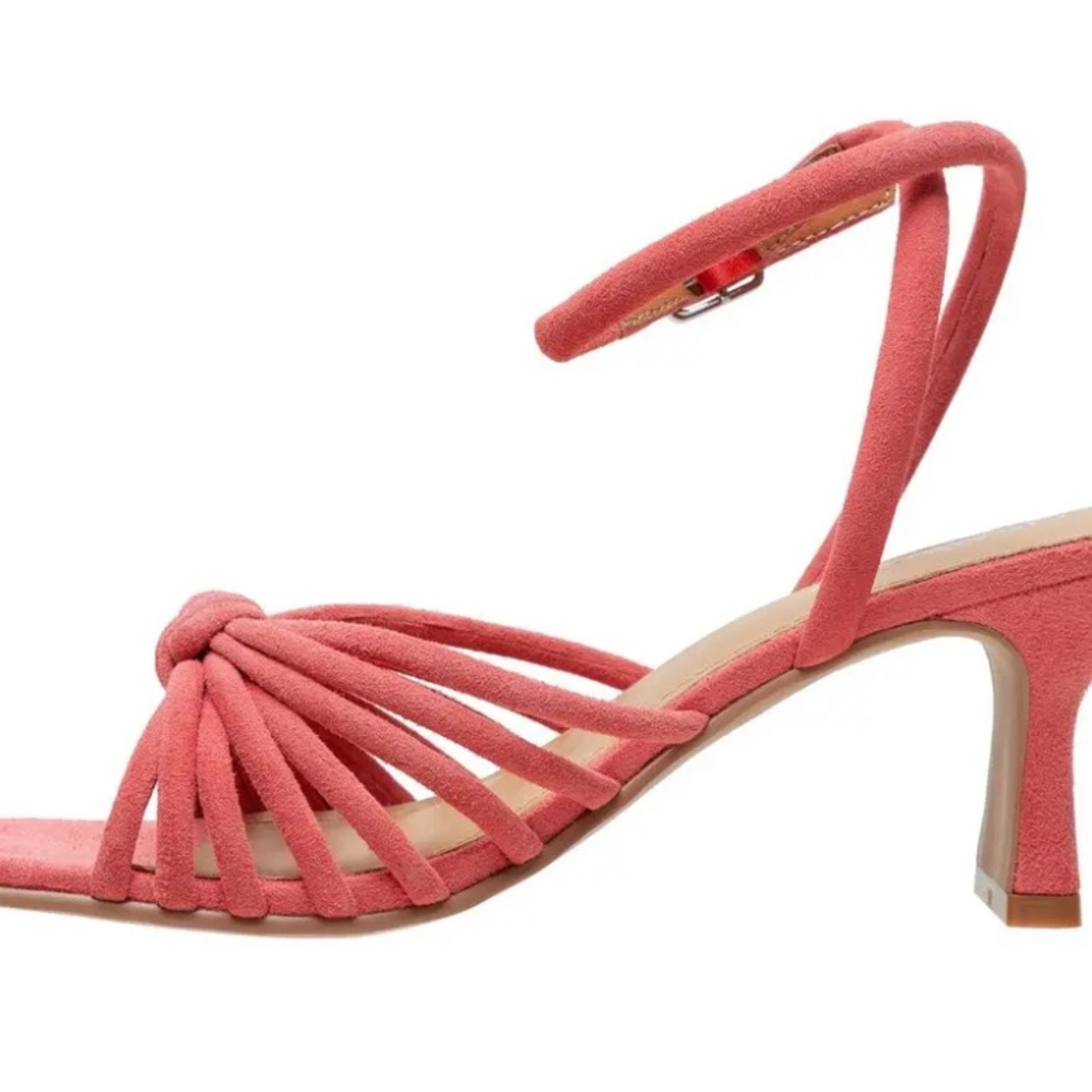 Lisa Vicky Sandals - Picture 9 of 9
